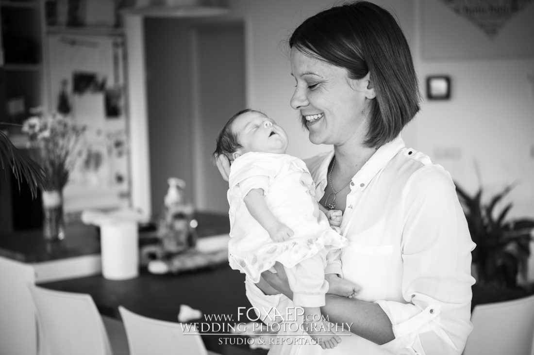 Emy ! Un bébé, un nouveau né.. Une jolie poupée ! — FOXAEP, photographe Bourgogne