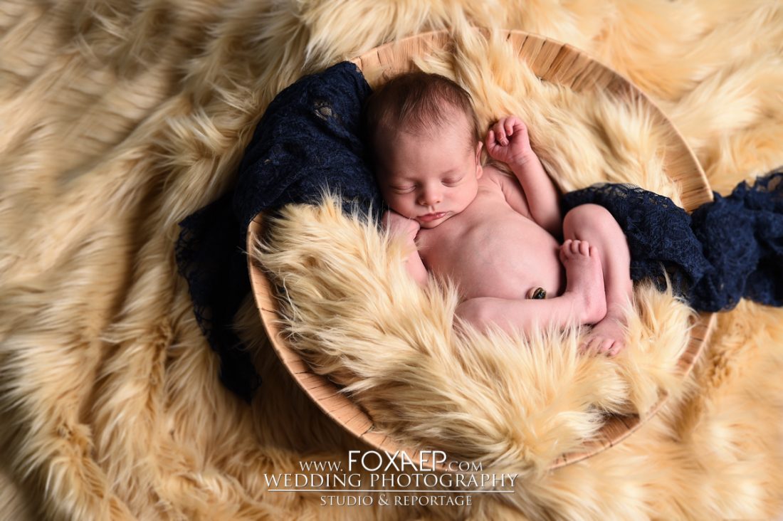 Guillaume – Nouveau né Bébé — FOXAEP, photographe Bourgogne