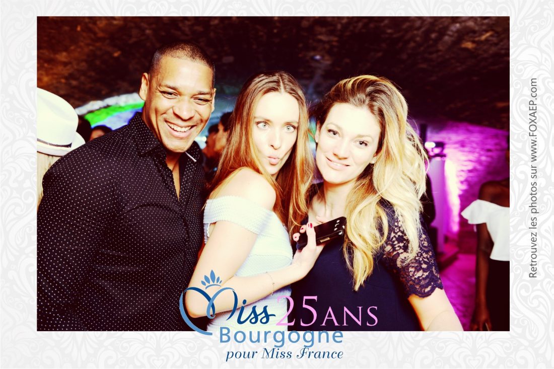 25 Ans Miss Bourgogne – FoxyBooth — FOXAEP, photographe Bourgogne