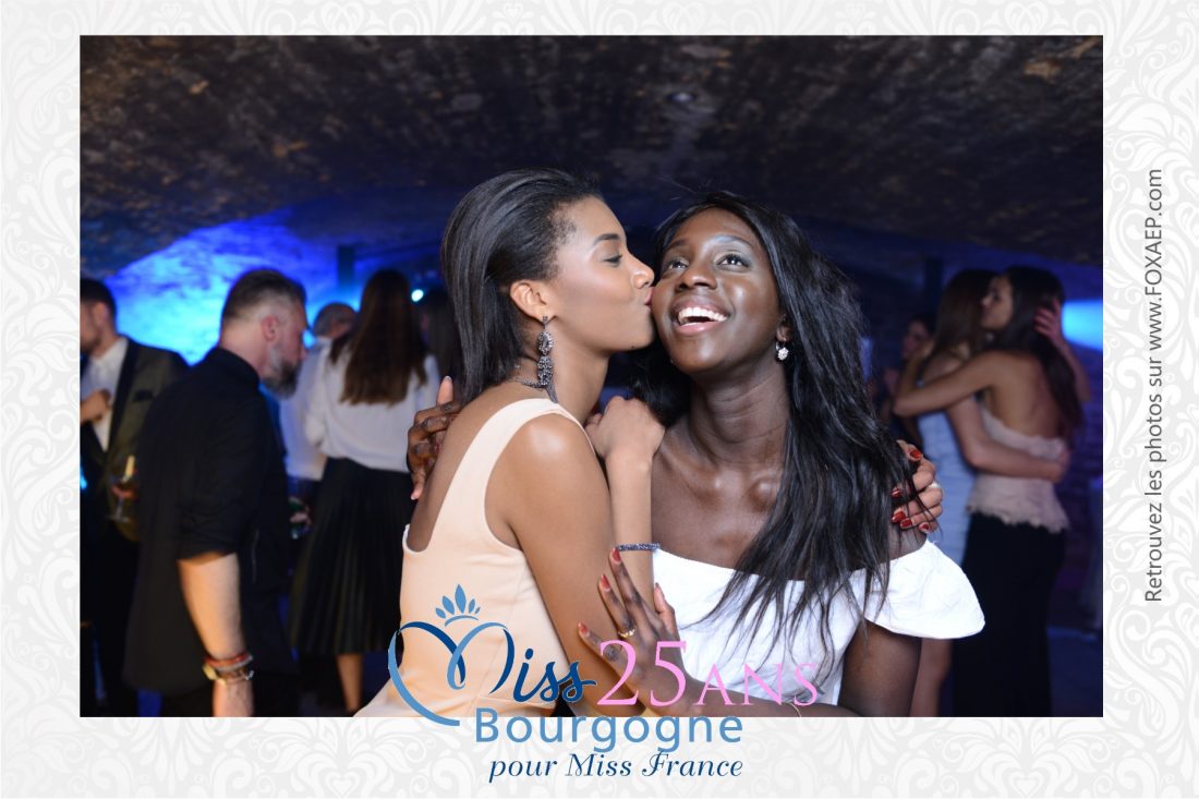 25 Ans Miss Bourgogne – FoxyBooth — FOXAEP, photographe Bourgogne