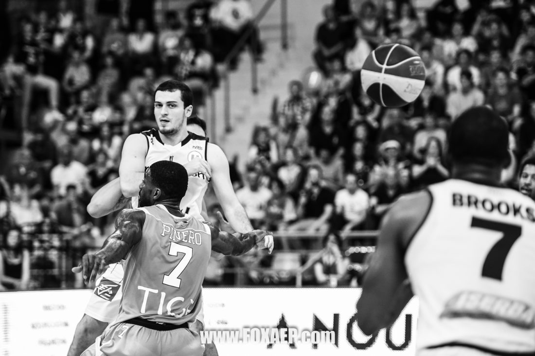 JDA – DERNIER MATCH DE LA SAISON 2016-2017 — FOXAEP, photographe Bourgogne