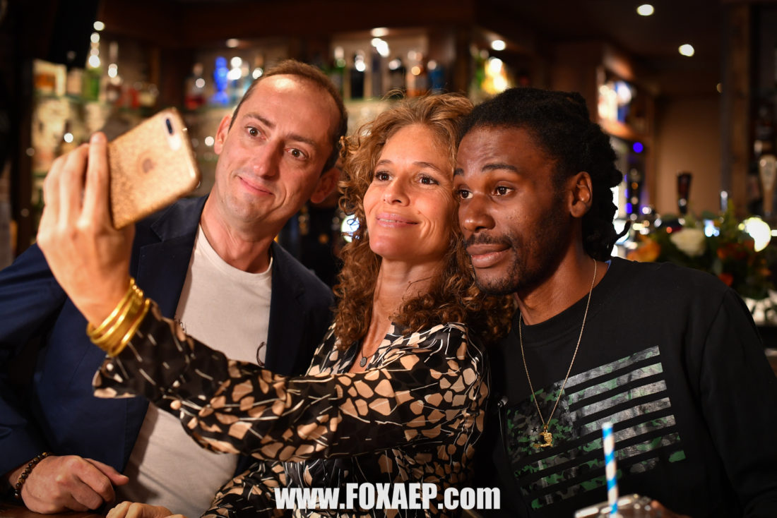 Le Dîner – The Blue Dog — FOXAEP, photographe Bourgogne